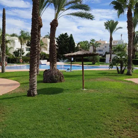 Discover Perfect Apartment, Only 300m Away Apartment
